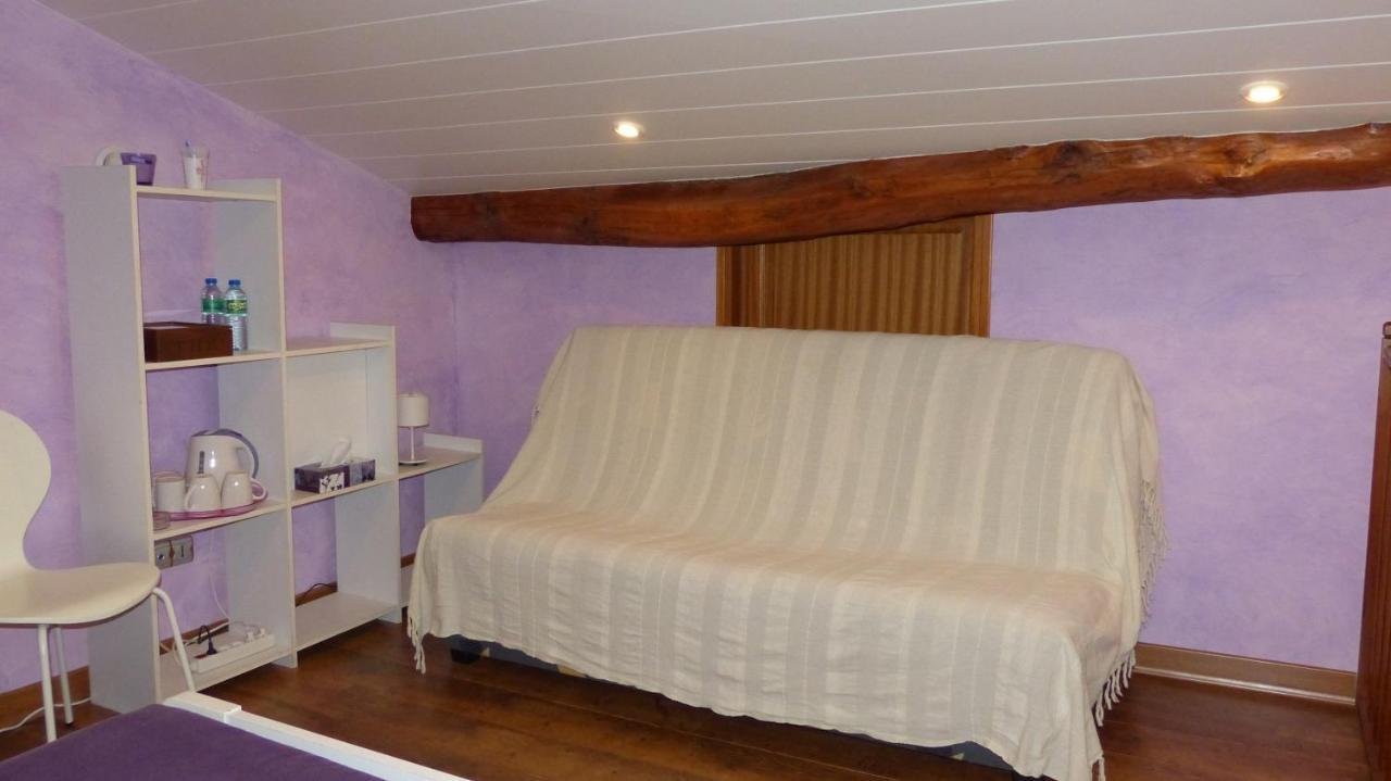 Chez Tiane Puy De Dome Panzió Saint-Flour  Kültér fotó
